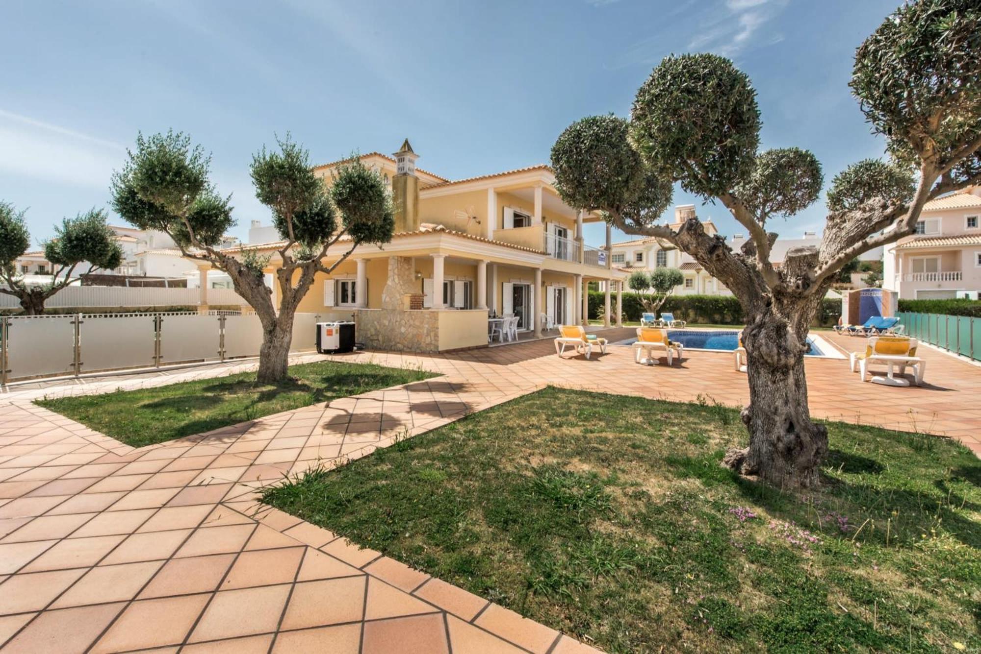 Villa Das Oliveiras Amazing Location Walk To Marina Restaurants Beach อัลบูเฟรา ภายนอก รูปภาพ
